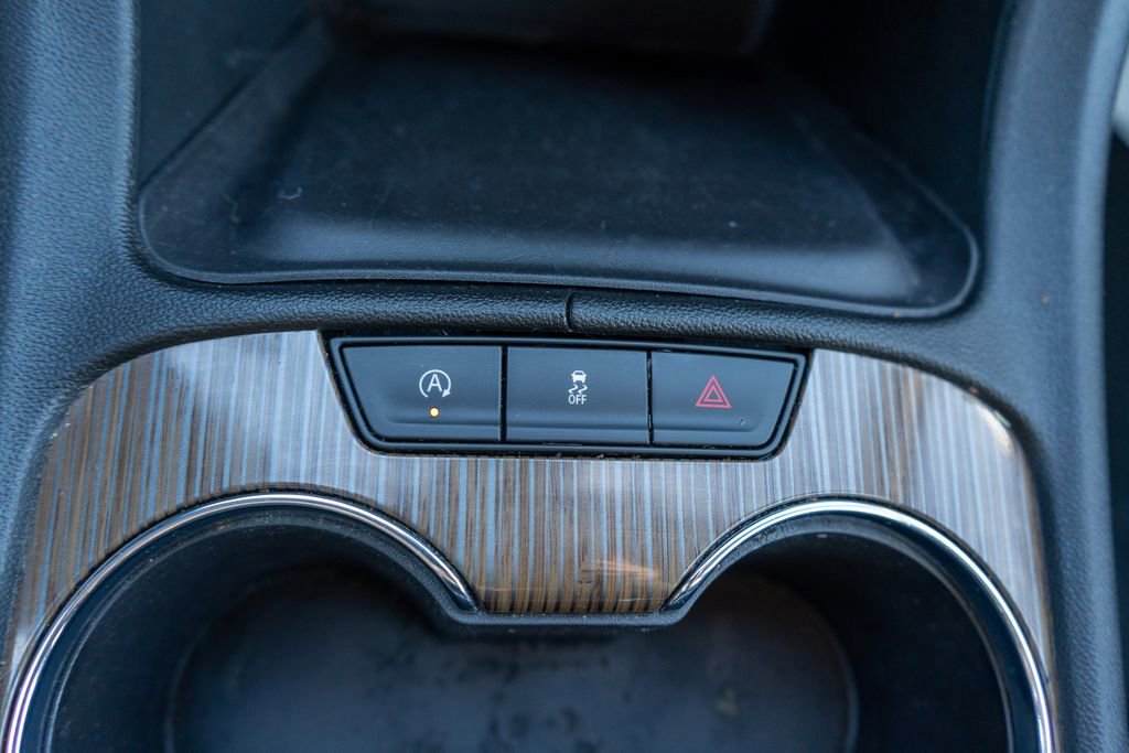 Used 2023 GMC Acadia SLE w/ Driver Convenience Package image 35