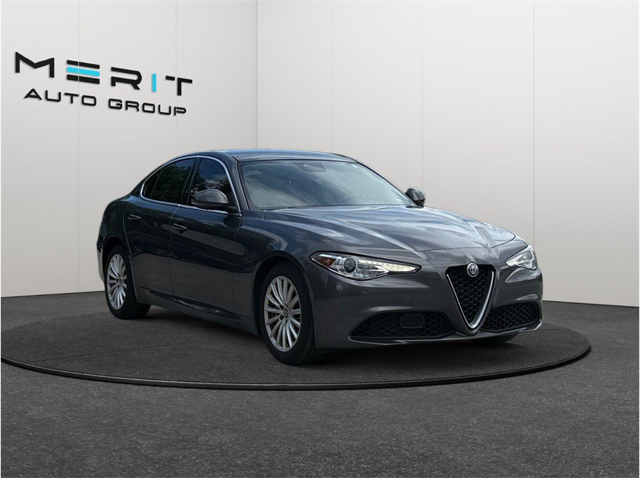 Used 2021 Alfa Romeo Giulia Sprint w/ Sun & Sound Package