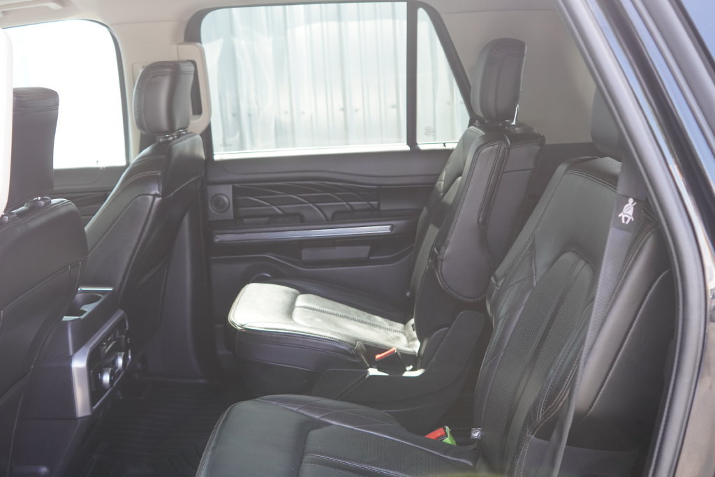 Used 2020 Ford Expedition Platinum AWD/4WD image 30