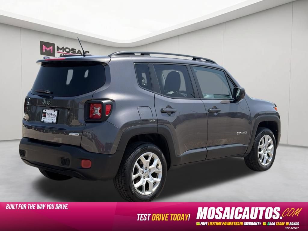 Used 2017 Jeep Renegade Latitude w/ Popular Equipment Group AWD/4WD image 7