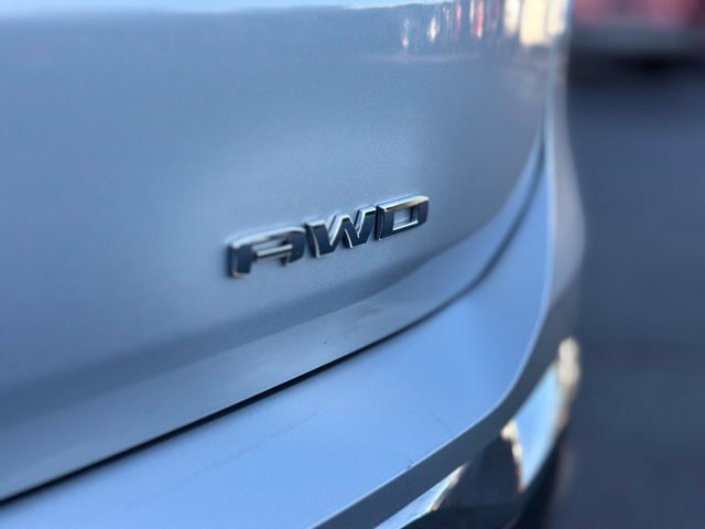 Used 2022 GMC Terrain SLT w/ Tech Package AWD/4WD image 22