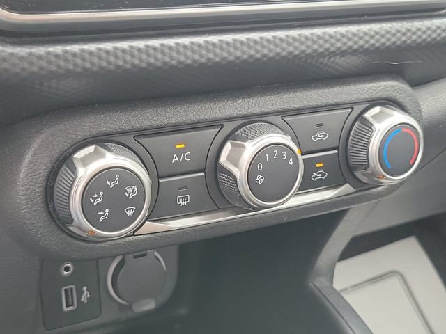 Used 2021 Nissan Kicks S FWD image 17