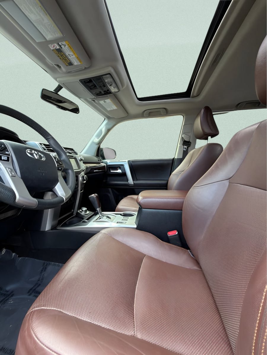 Used 2017 Toyota 4Runner Limited AWD/4WD image 10