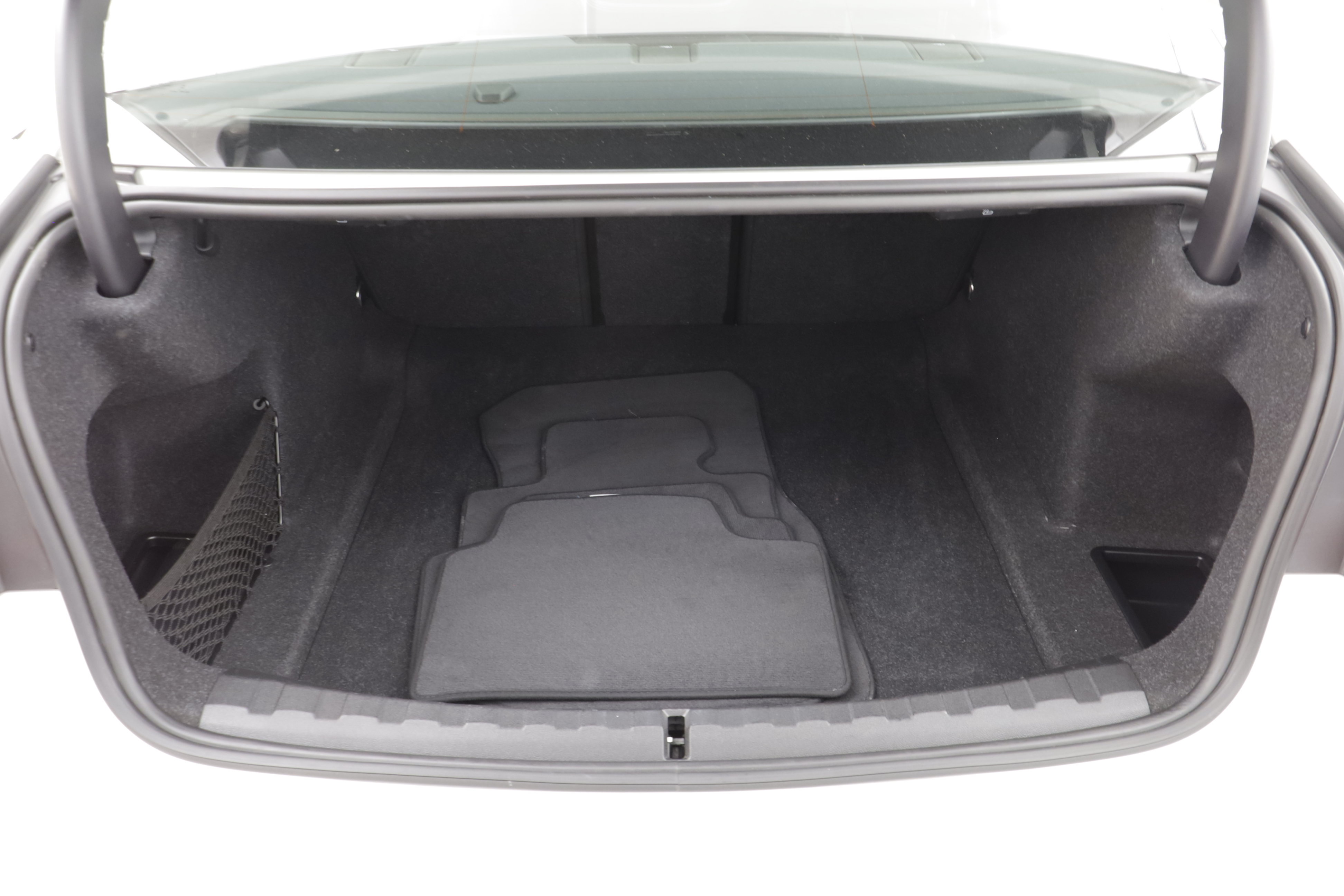 Used 2026 BMW 330i xDrive Sedan AWD/4WD image 18