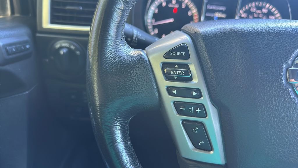 Used 2019 Nissan Titan SL w/ Midnight Edition image 26