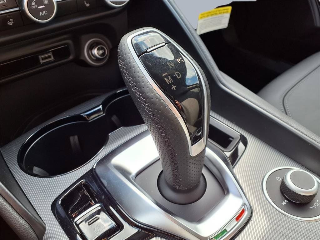 New 2025 Alfa Romeo Giulia RWD image 14