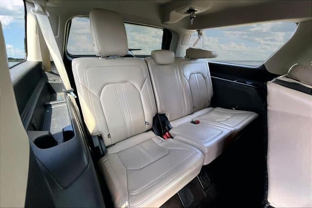 Used 2022 Ford Expedition Max Limited RWD image 22