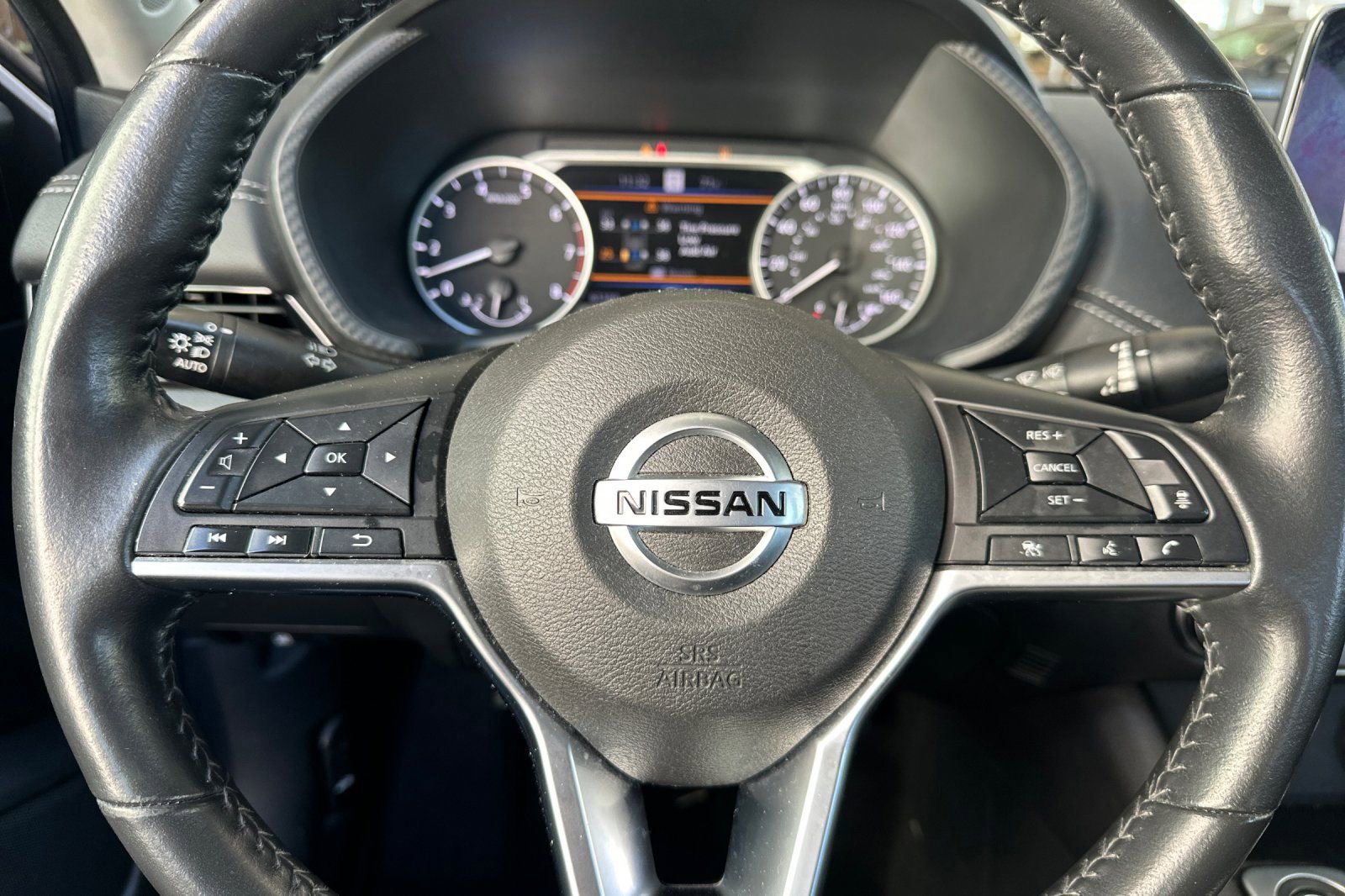 Used 2023 Nissan Sentra SV FWD image 34