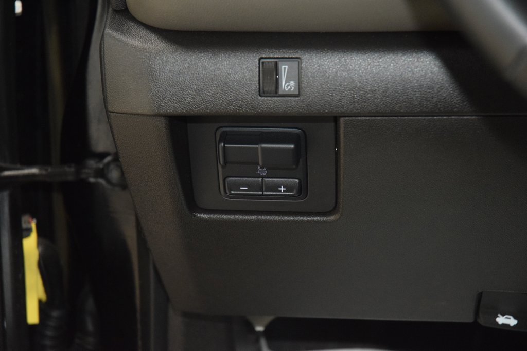 Certified 2024 Chevrolet Colorado ZR2 w/ Technology Package image 37