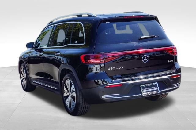 Used 2024 Mercedes-Benz EQB 300 4MATIC image 5
