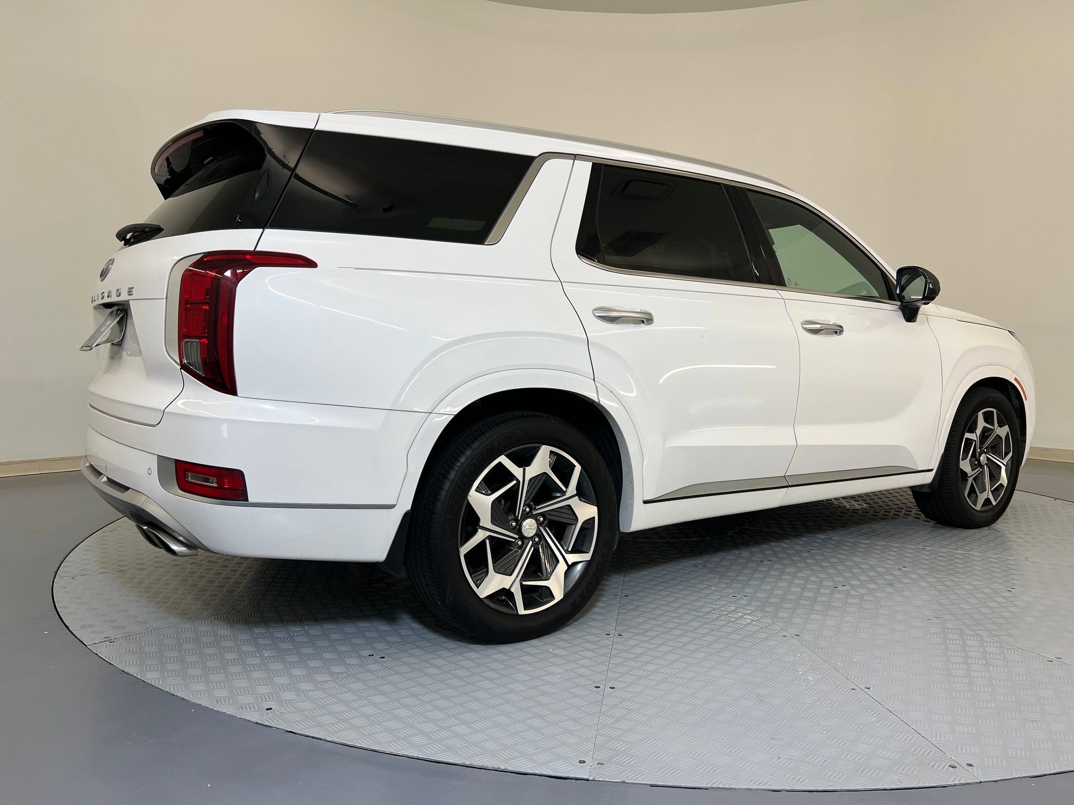 Used 2021 Hyundai Palisade Calligraphy image 9