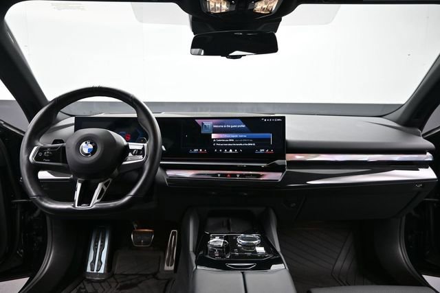 Used 2024 BMW 540i xDrive w/ Executive Package AWD/4WD image 14