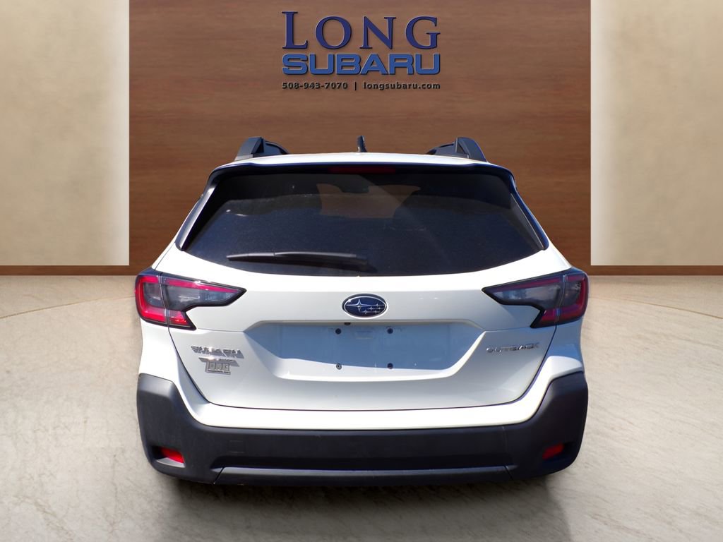 Certified 2025 Subaru Outback Premium AWD/4WD image 13
