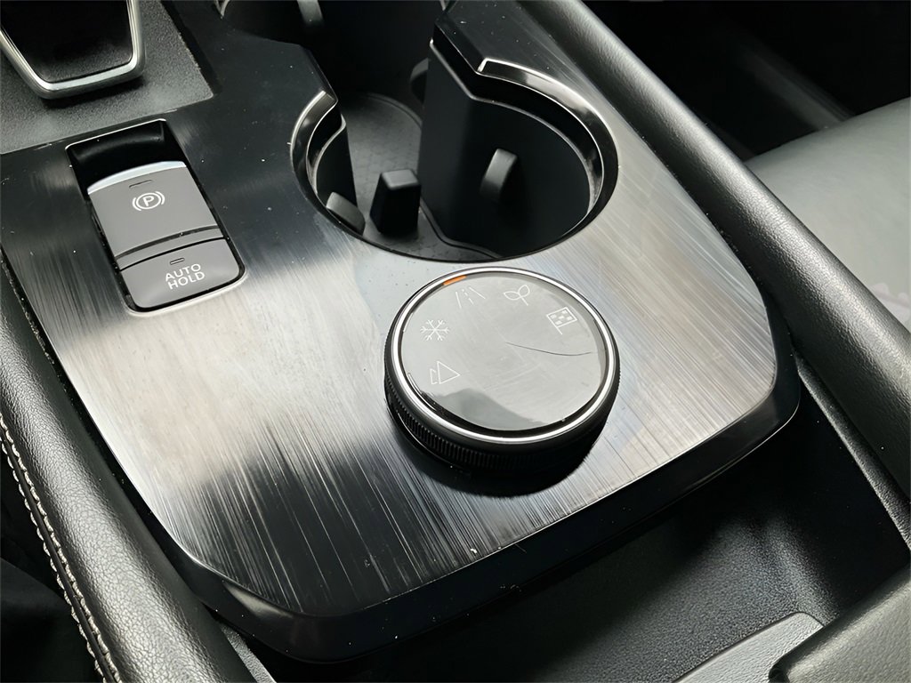 Used 2022 Nissan Rogue SL w/ SL Premium Package image 27