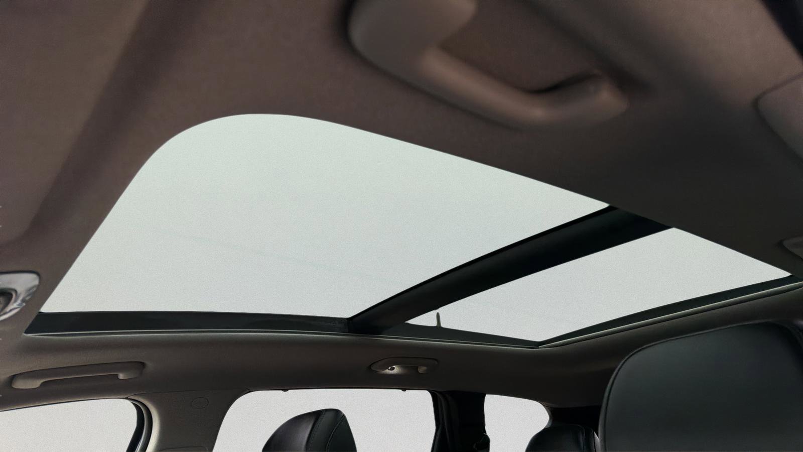 Used 2023 Hyundai Santa Fe Limited image 12