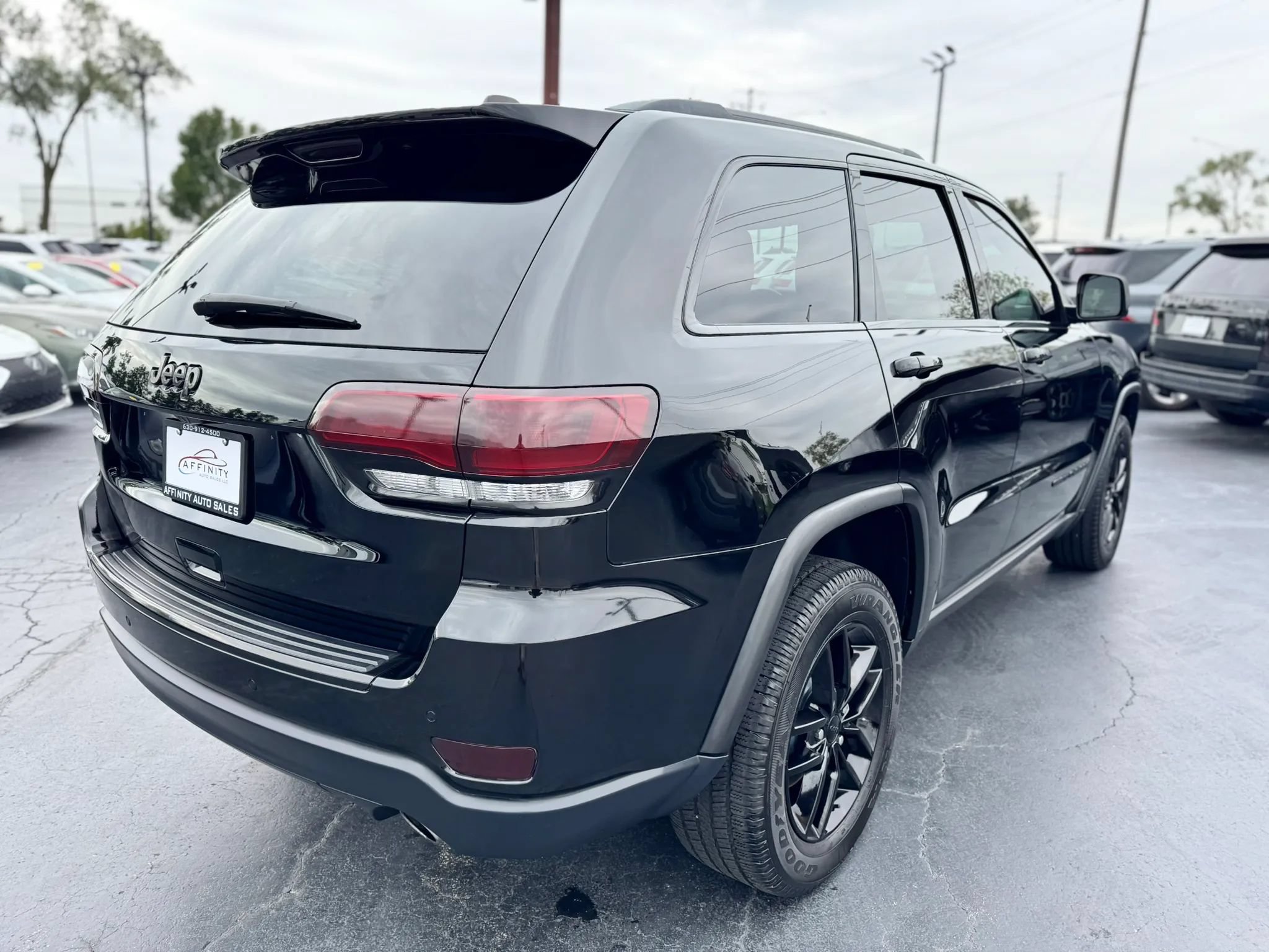 Used 2019 Jeep Grand Cherokee Limited w/ Luxury Group II AWD/4WD image 5
