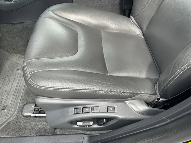 Used 2018 Volvo V60 T5 Cross Country AWD/4WD image 23