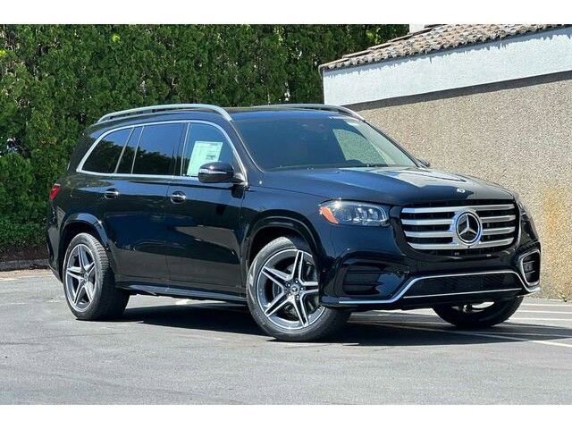 Used 2024 Mercedes-Benz GLS 450 4MATIC image 24