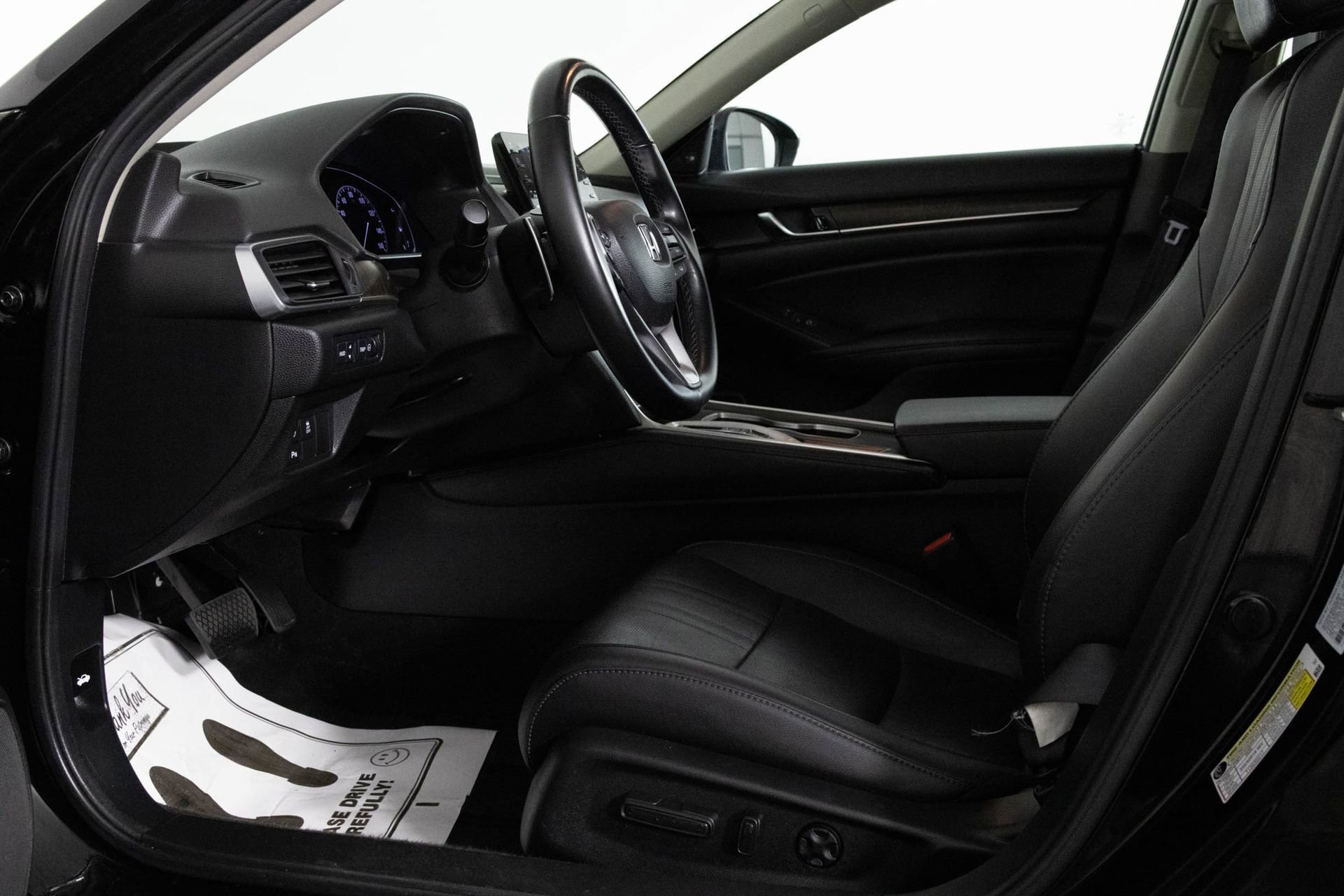 Used 2021 Honda Accord Touring image 16