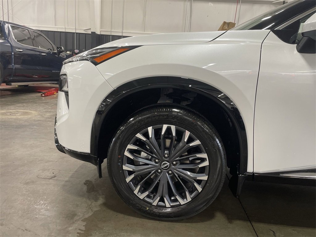 New 2026 Nissan Rogue Platinum image 10