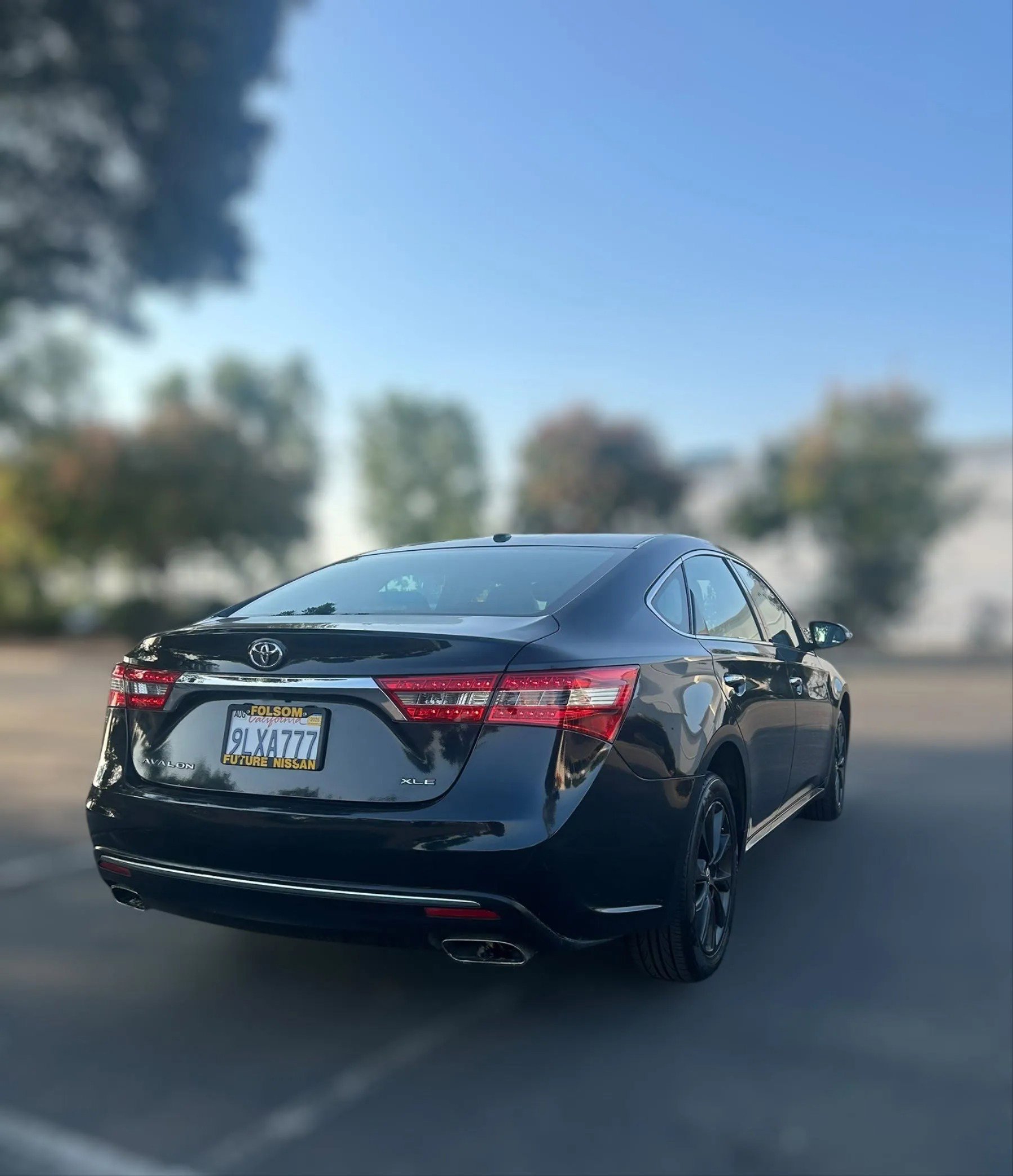 Used 2018 Toyota Avalon XLE FWD image 4