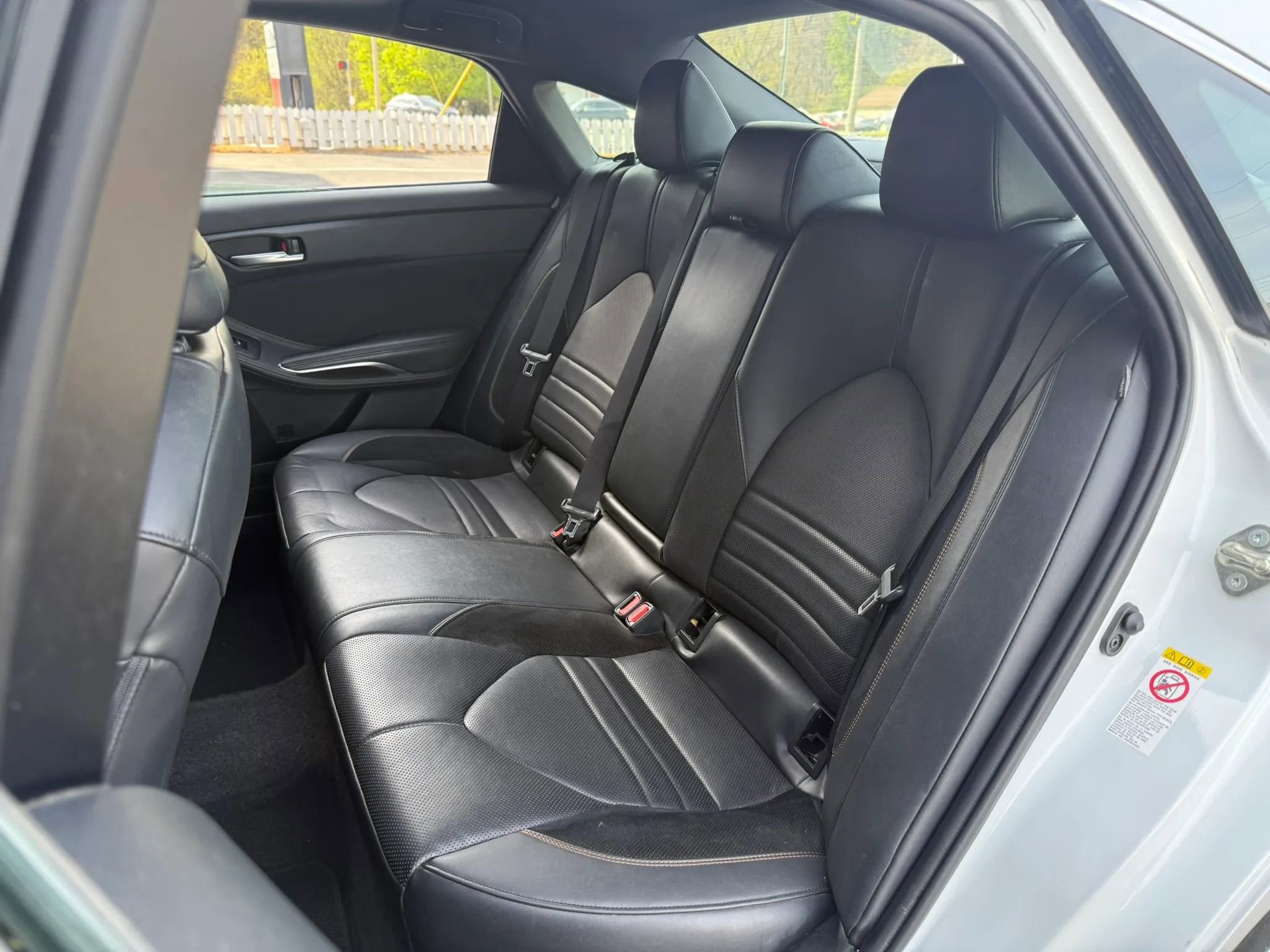 Used 2019 Toyota Avalon XSE image 29