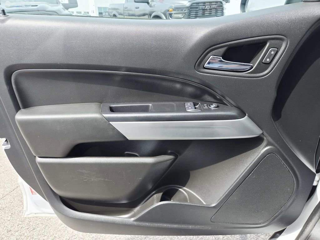 Used 2022 Chevrolet Colorado LT w/ Fleet Safety Package image 33