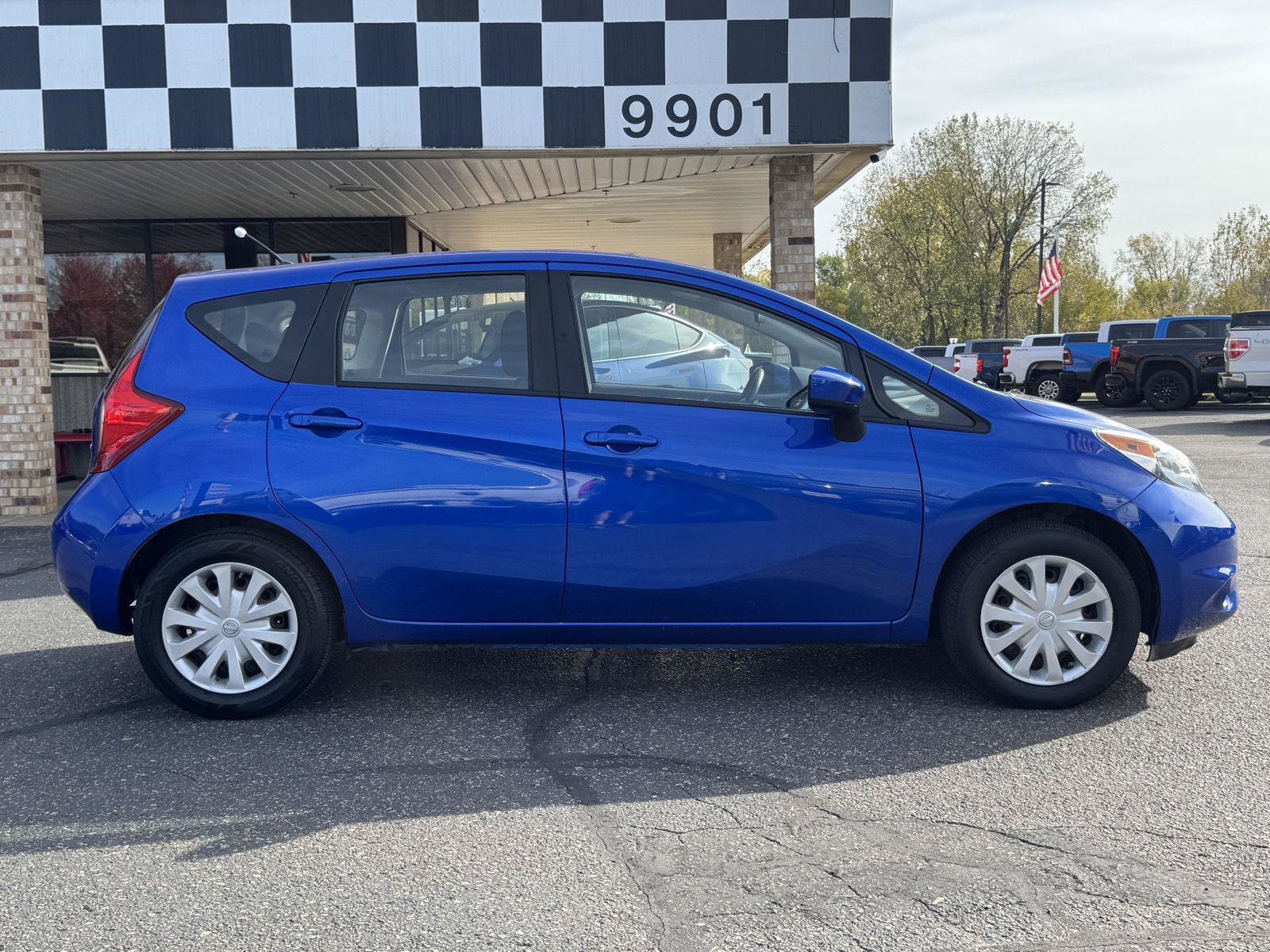 Used 2015 Nissan Versa Note SV FWD image 8
