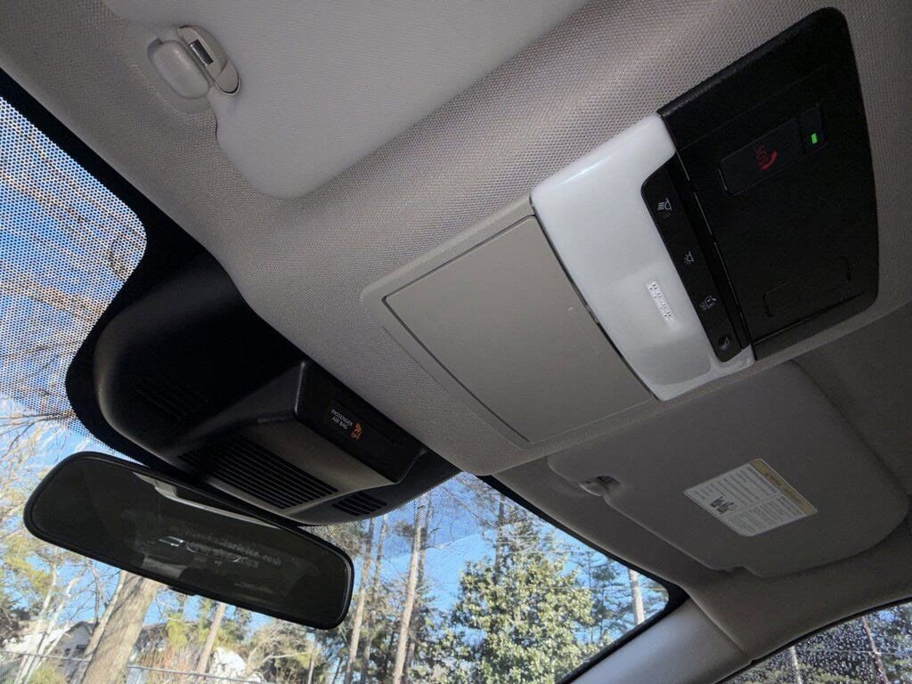 Certified 2023 Nissan Rogue SV image 23