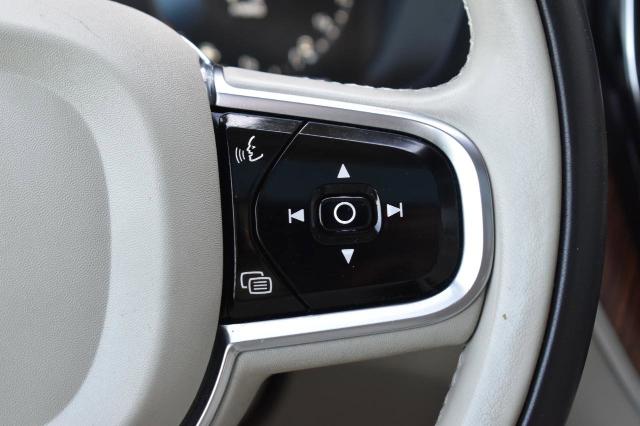 Used 2019 Volvo XC60 T8 Inscription w/ Advanced Package image 16