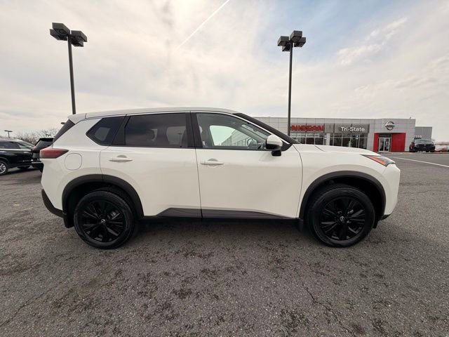 Certified 2023 Nissan Rogue SV image 4