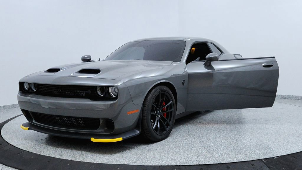 Used 2023 Dodge Challenger SRT Hellcat Redeye w/ Quick Order Package 27M image 9