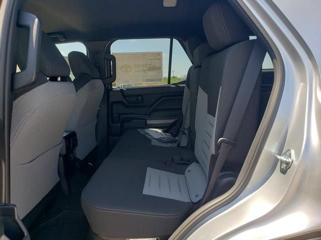 New 2026 Toyota 4Runner TRD Off-Road AWD/4WD image 12
