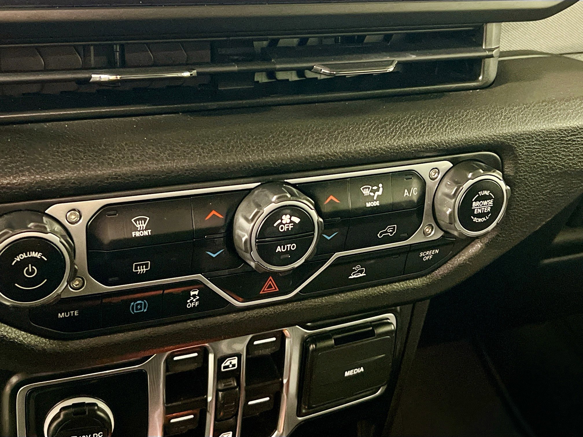 Used 2024 Jeep Wrangler Sport S 4xe image 27