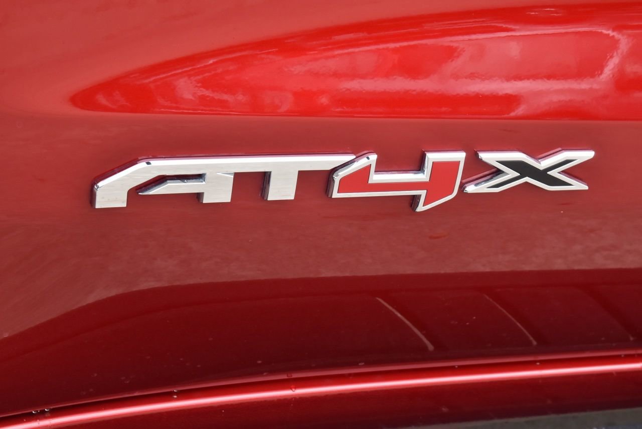 Used 2025 GMC Sierra 1500 AT4X image 46