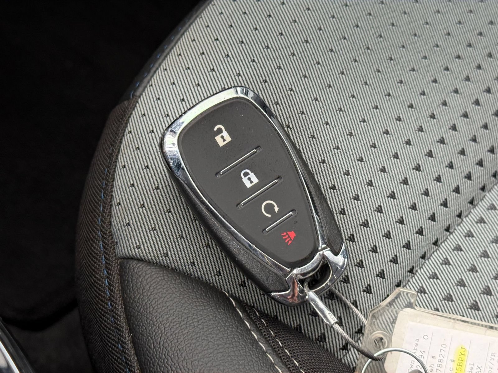 Used 2025 Chevrolet Trax LT FWD image 21