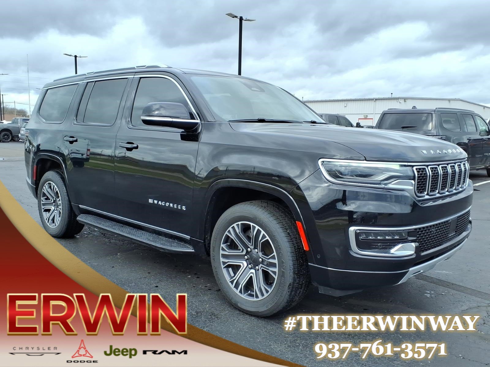 Certified 2024 Jeep Wagoneer Series II w/ Flexible Seating Group image 1