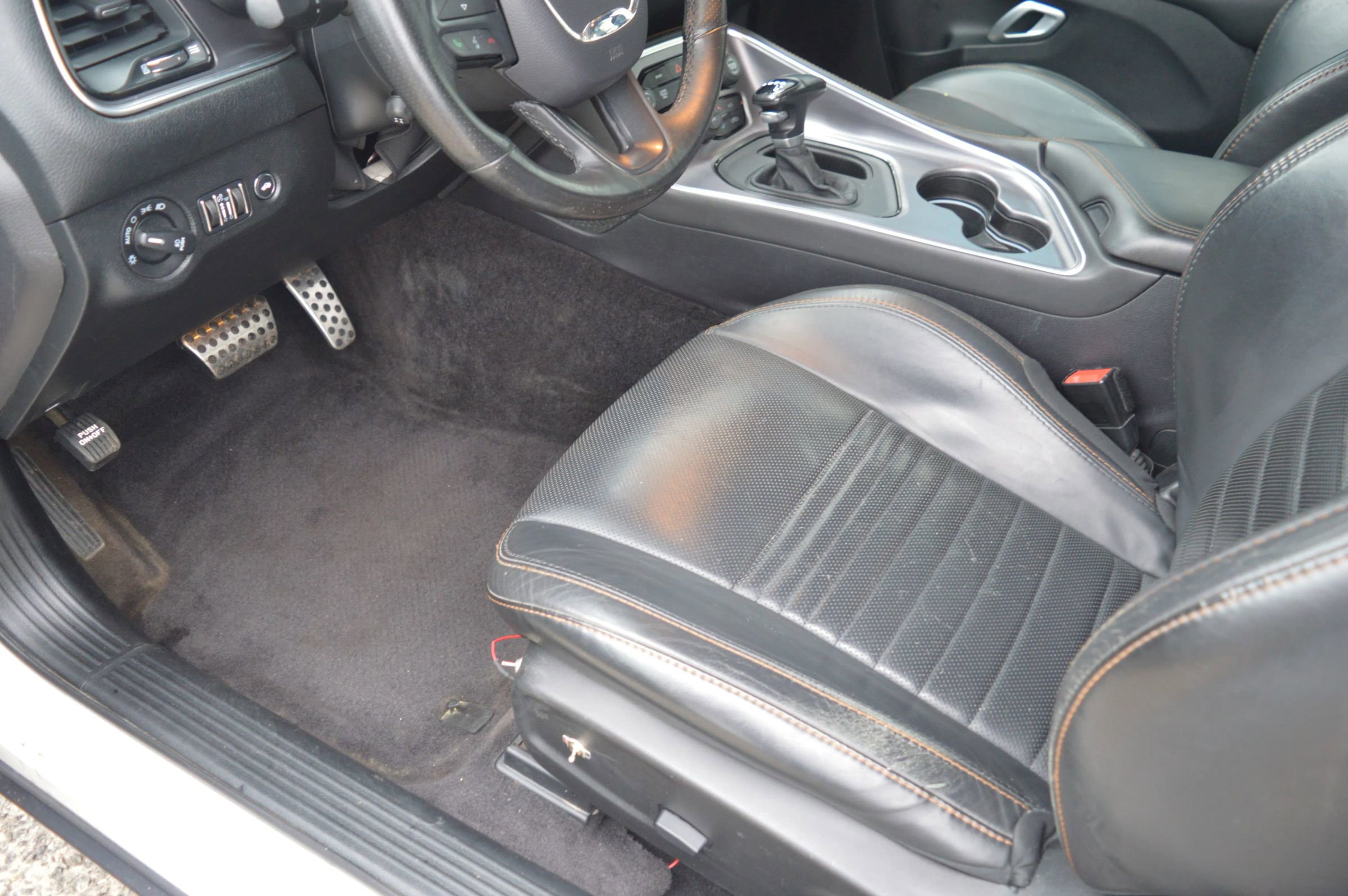 Used 2016 Dodge Challenger R/T Scat Pack image 11