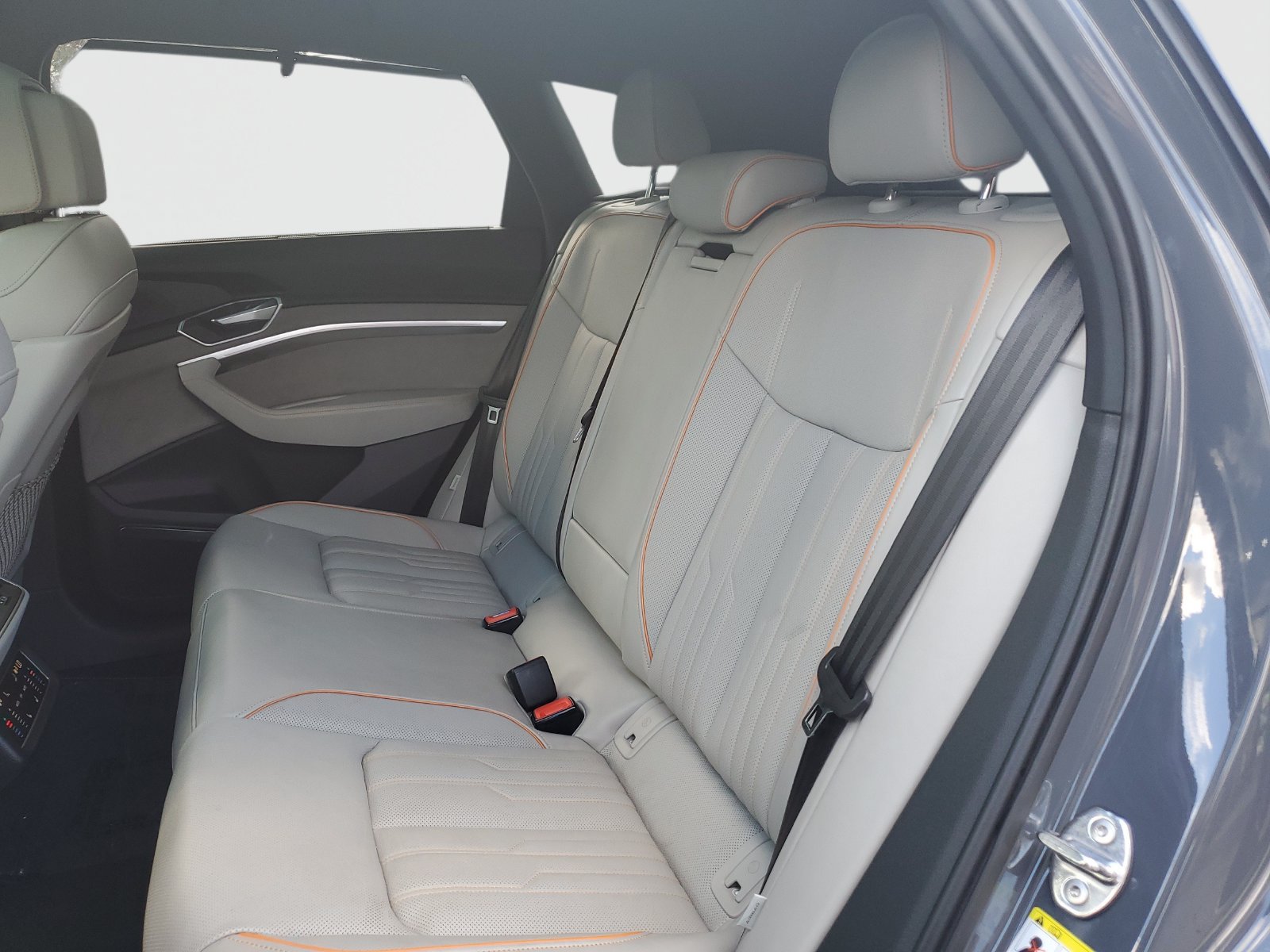 Used 2024 Audi Q8 e-tron Premium Plus w/ Prestige Package AWD/4WD image 13