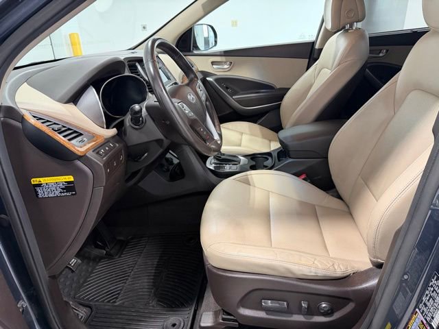 Used 2016 Hyundai Santa Fe SE w/ Option Group 02 AWD/4WD image 9