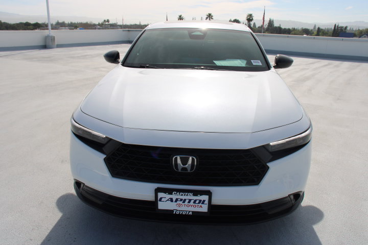 Used 2025 Honda Accord Sport image 7