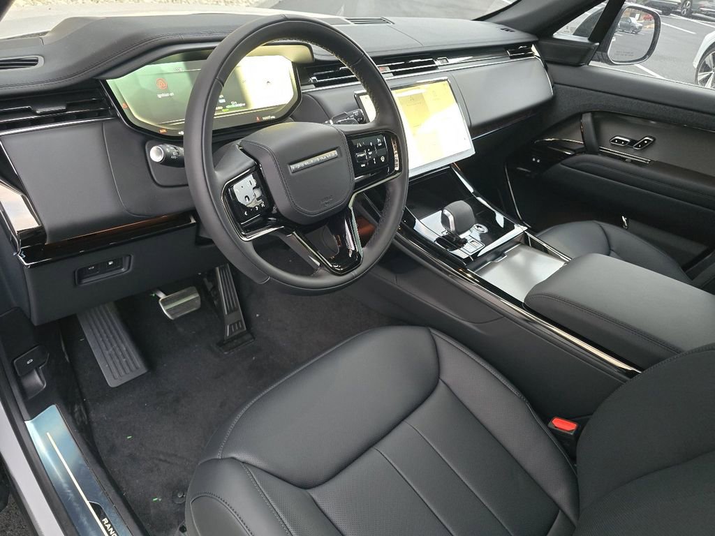 New 2025 Land Rover Range Rover Sport Dynamic SE AWD/4WD image 38