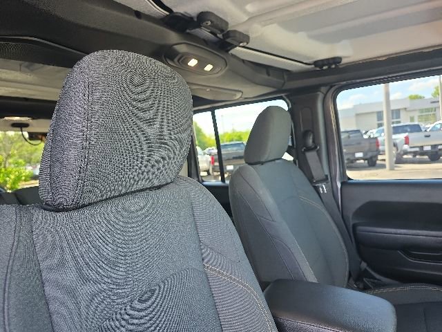 Used 2024 Jeep Wrangler Unlimited Sport AWD/4WD image 10