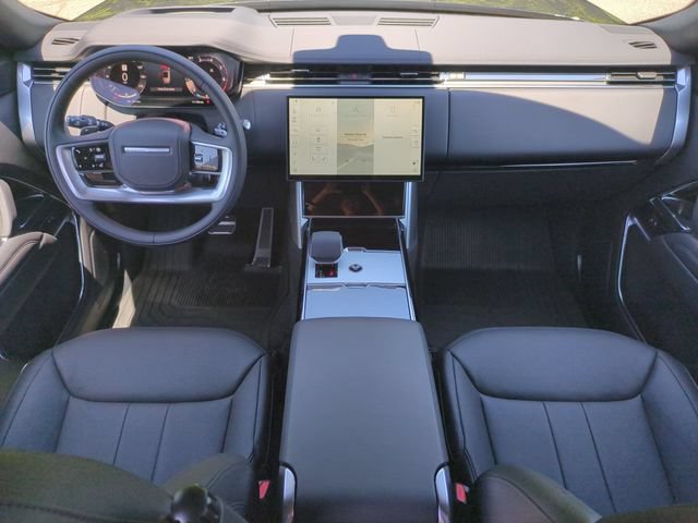New 2026 Land Rover Range Rover Long Wheelbase SE AWD/4WD image 14