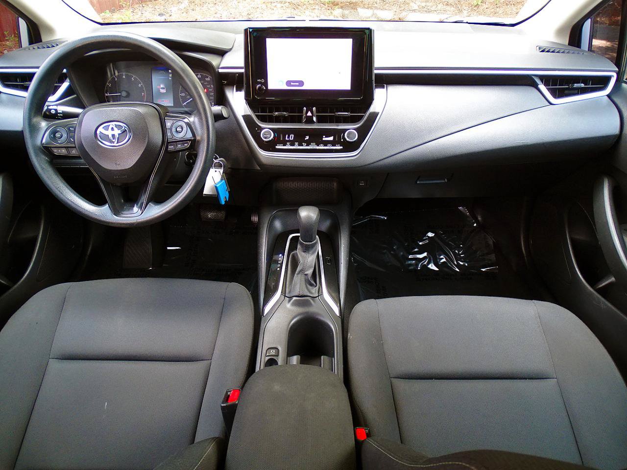 Used 2023 Toyota Corolla LE FWD image 37