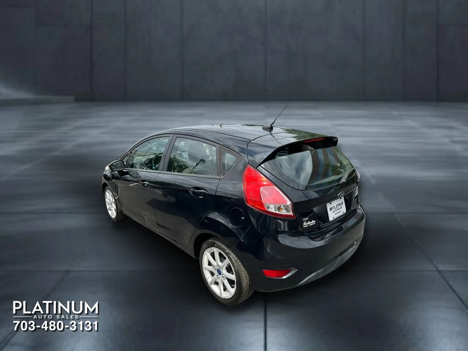 Used 2016 Ford Fiesta SE w/ Equipment Group 201A FWD image 8