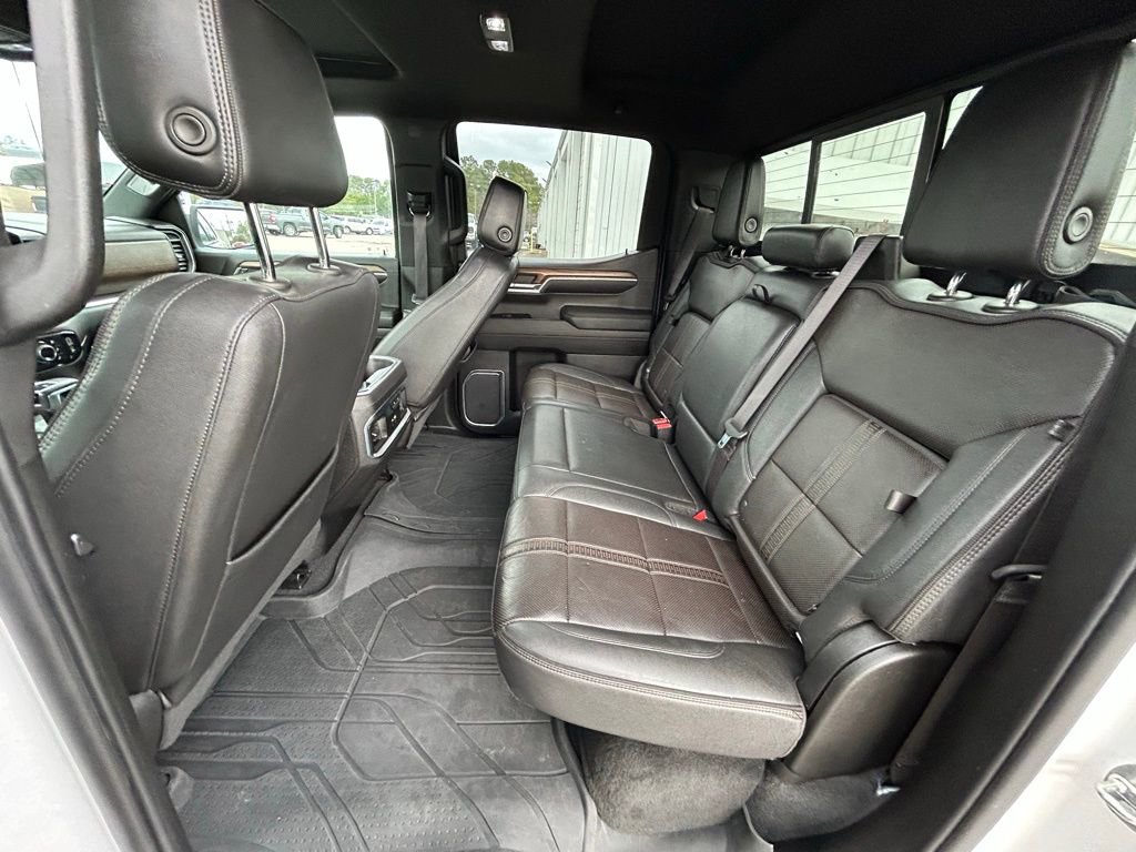 Used 2022 Chevrolet Silverado 1500 High Country w/ High Country Premium Package image 16