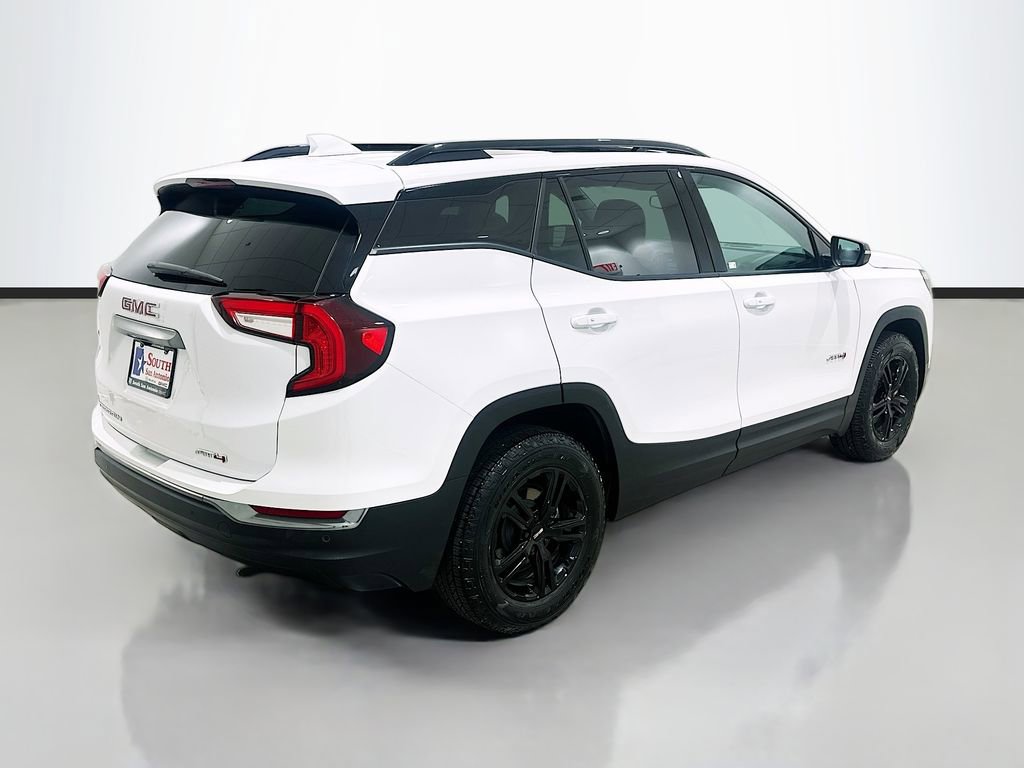 Used 2024 GMC Terrain AT4 w/ Infotainment Package II AWD/4WD image 7