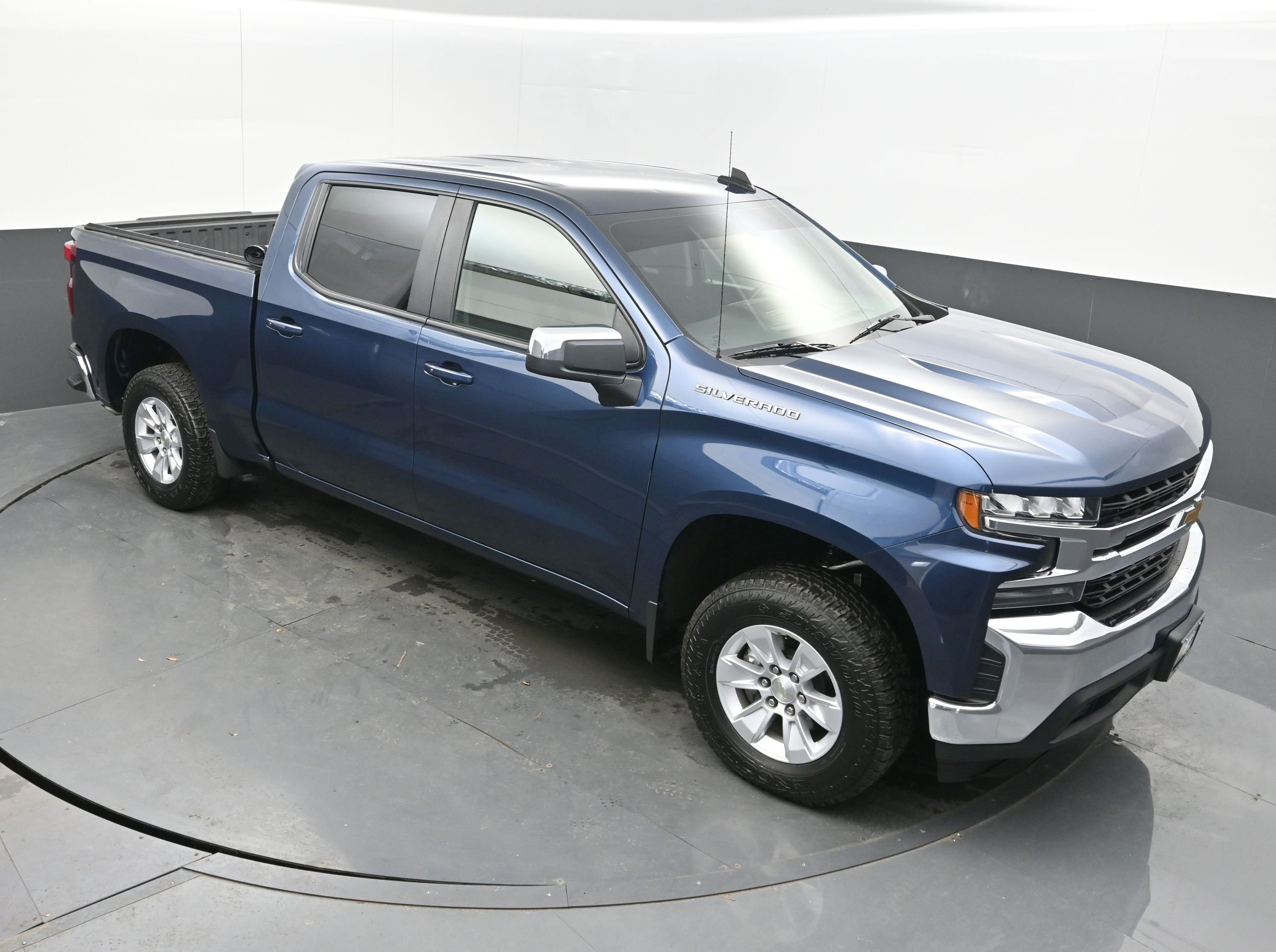 Used 2019 Chevrolet Silverado 1500 LT w/ All-Star Edition image 32
