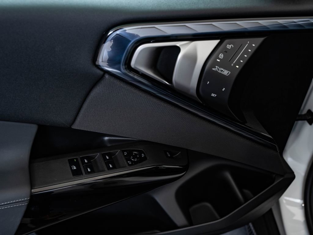 New 2026 BMW X3 xDrive30 w/ Convenience Package image 24